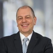 Porträt Prof. Dr. Helmut Beckmann